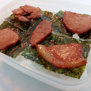 お弁当　韓国海苔と焼豚のご飯